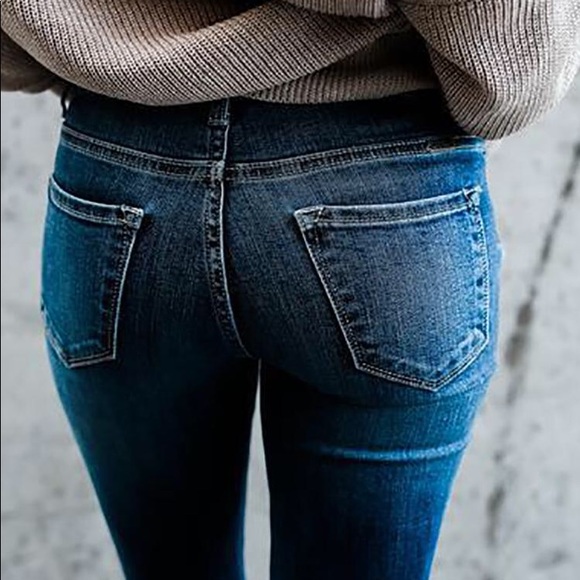 SALE! Distressed Denim Skinny Jeans - Picture 6 of 8